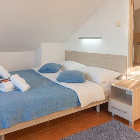 R Club Apartments Old Town Будва Екстериор снимка