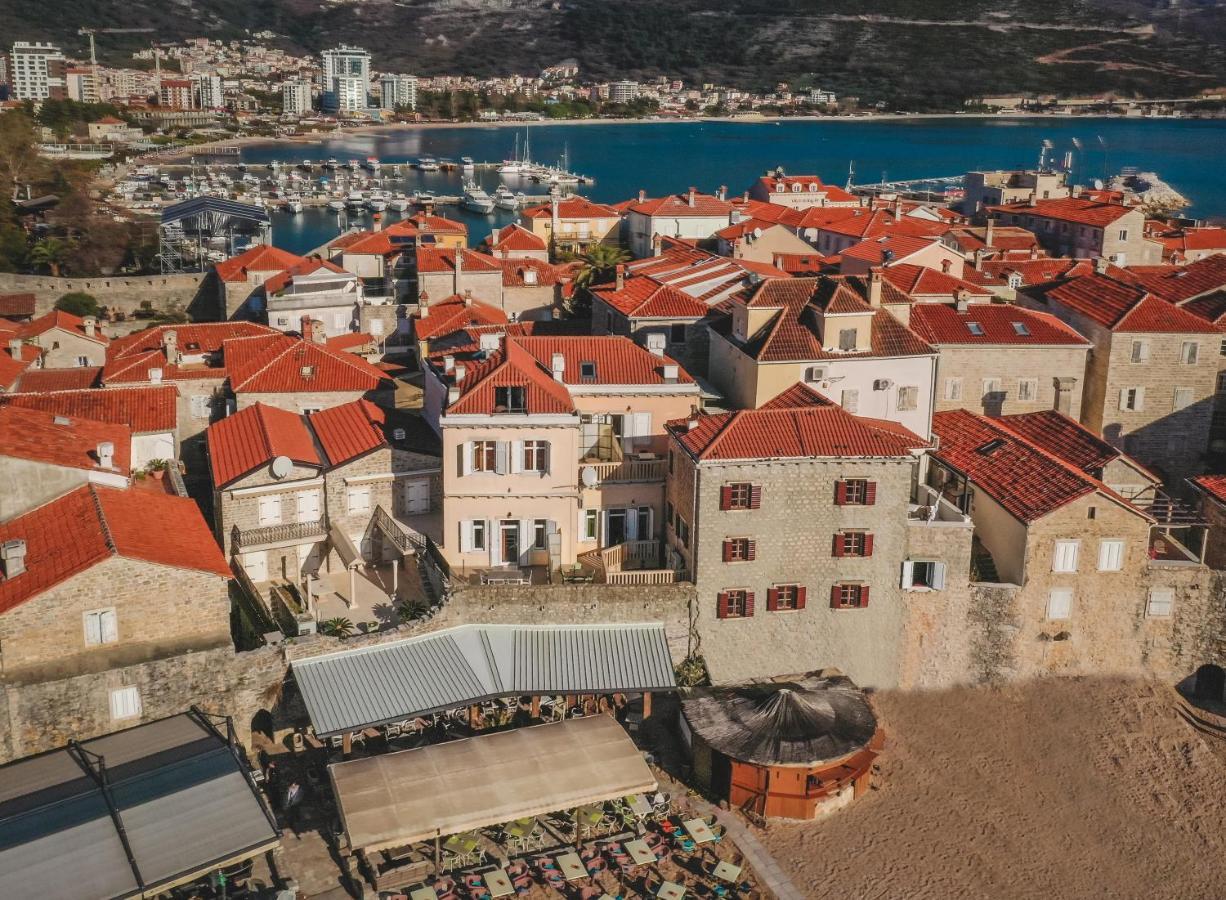 R Club Apartments Old Town Будва Екстериор снимка
