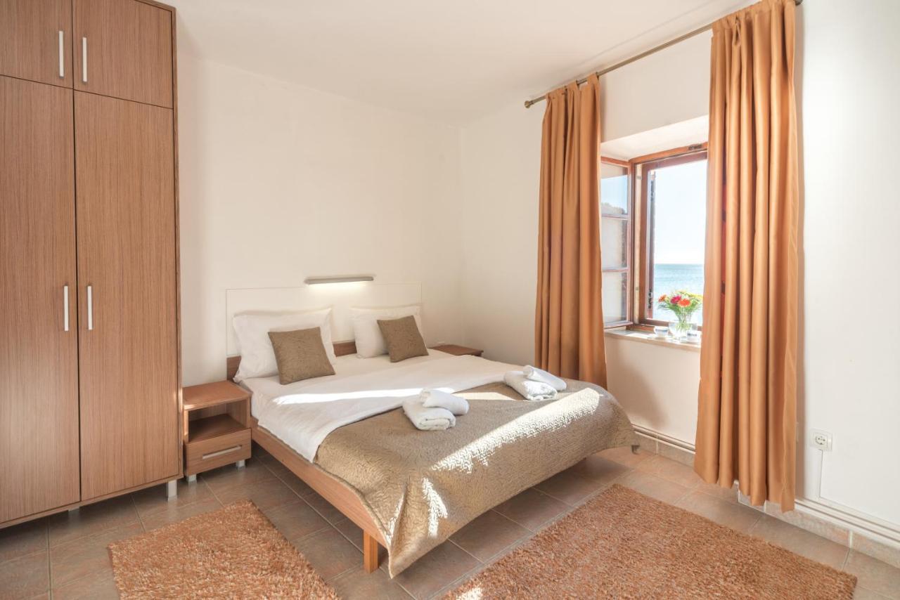 R Club Apartments Old Town Будва Екстериор снимка
