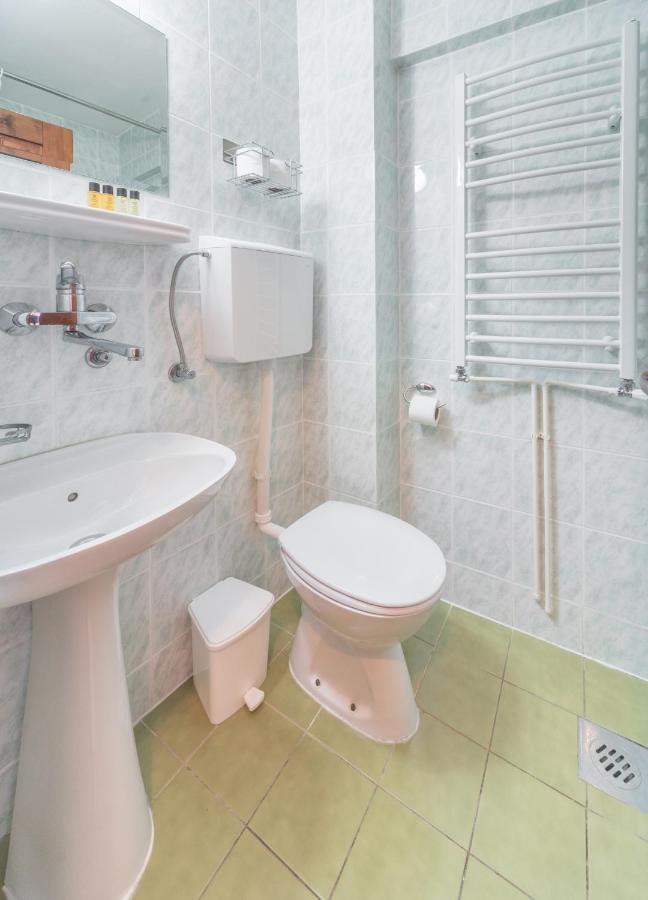 R Club Apartments Old Town Будва Екстериор снимка
