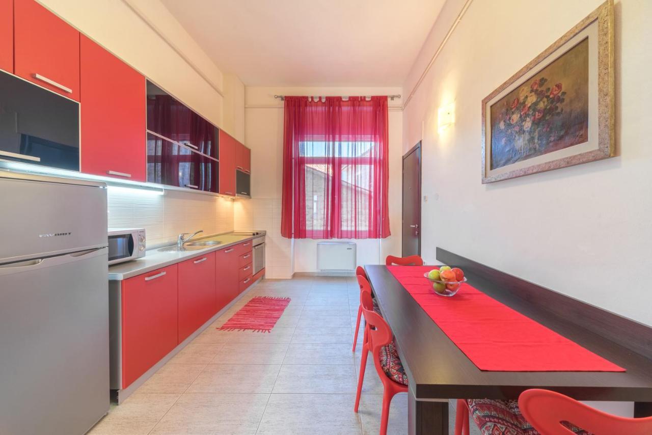 R Club Apartments Old Town Будва Екстериор снимка