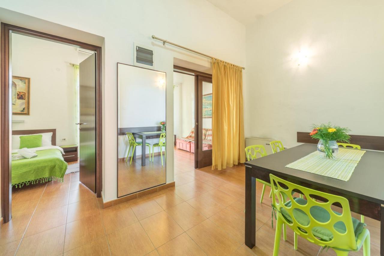 R Club Apartments Old Town Будва Екстериор снимка