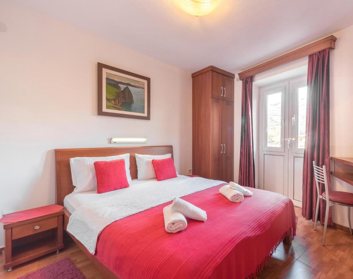 R Club Apartments Old Town Будва Екстериор снимка